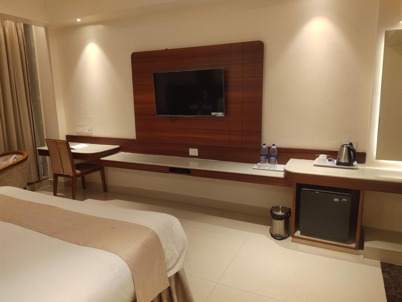 Hotel The Plaza Hyderabad Eksteriør bilde