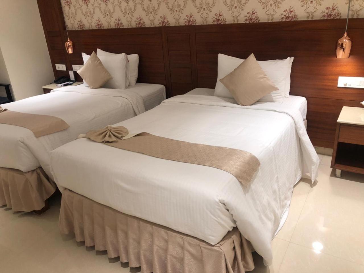 Hotel The Plaza Hyderabad Eksteriør bilde