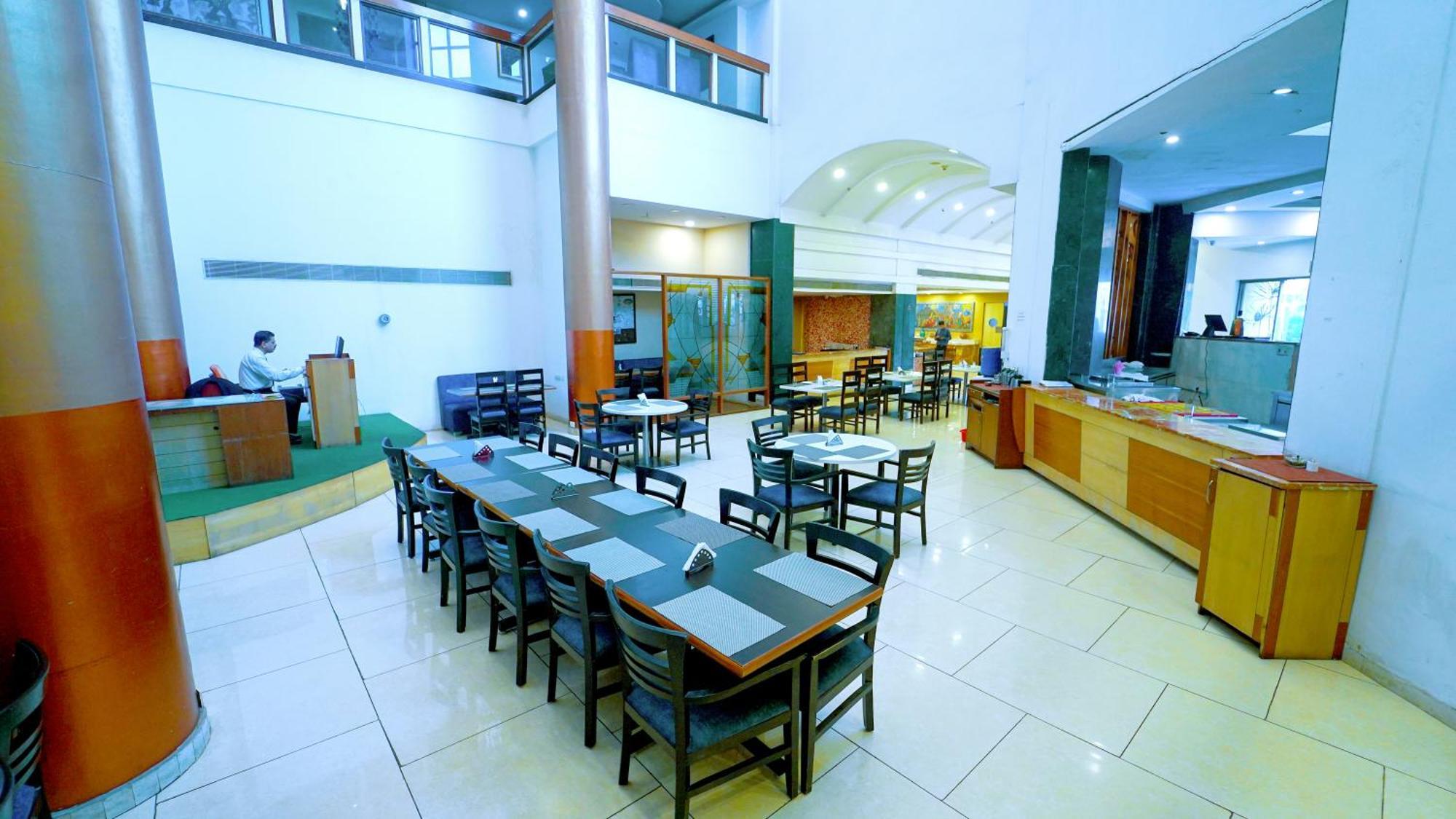 Hotel The Plaza Hyderabad Eksteriør bilde