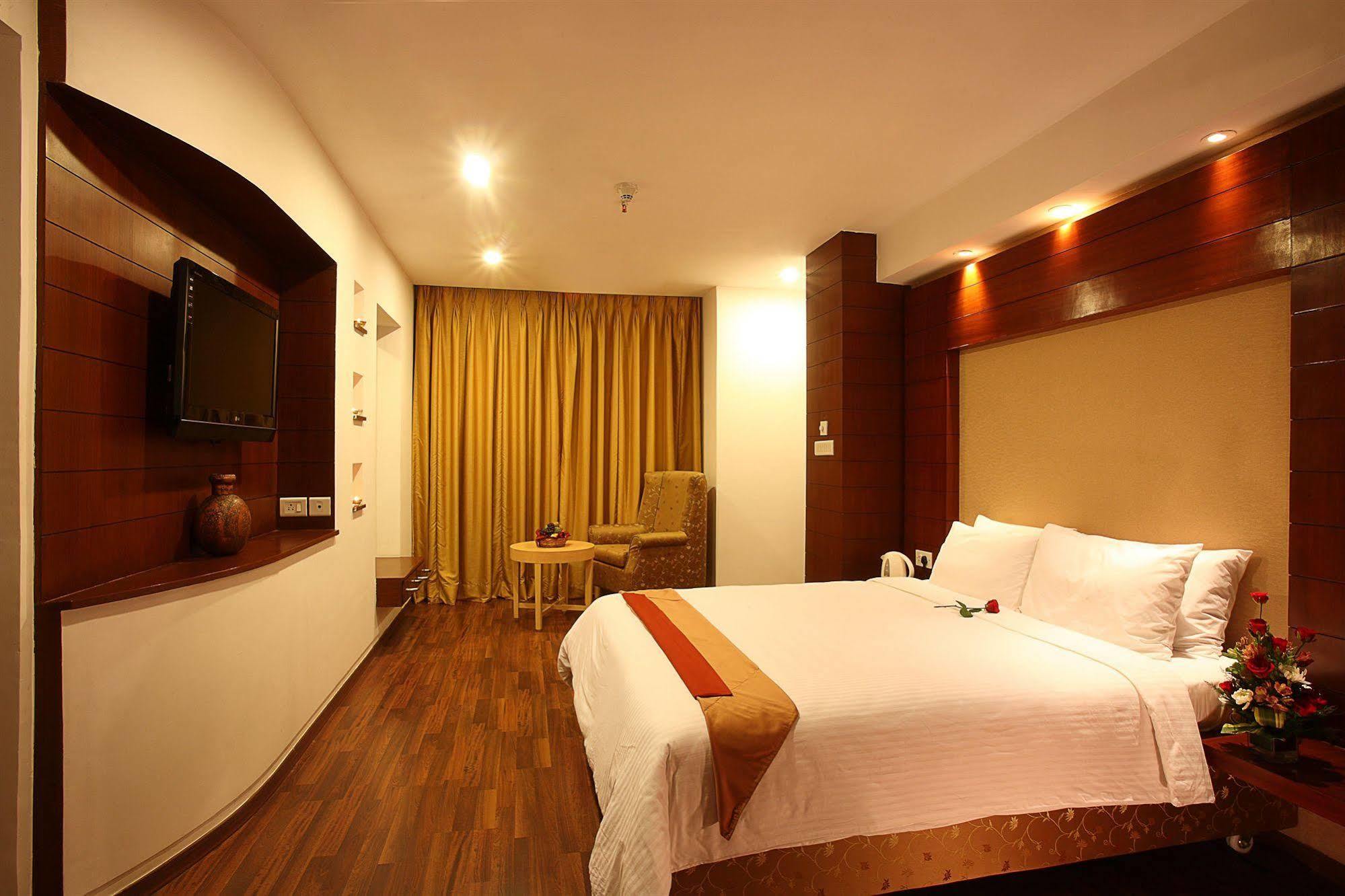Hotel The Plaza Hyderabad Eksteriør bilde